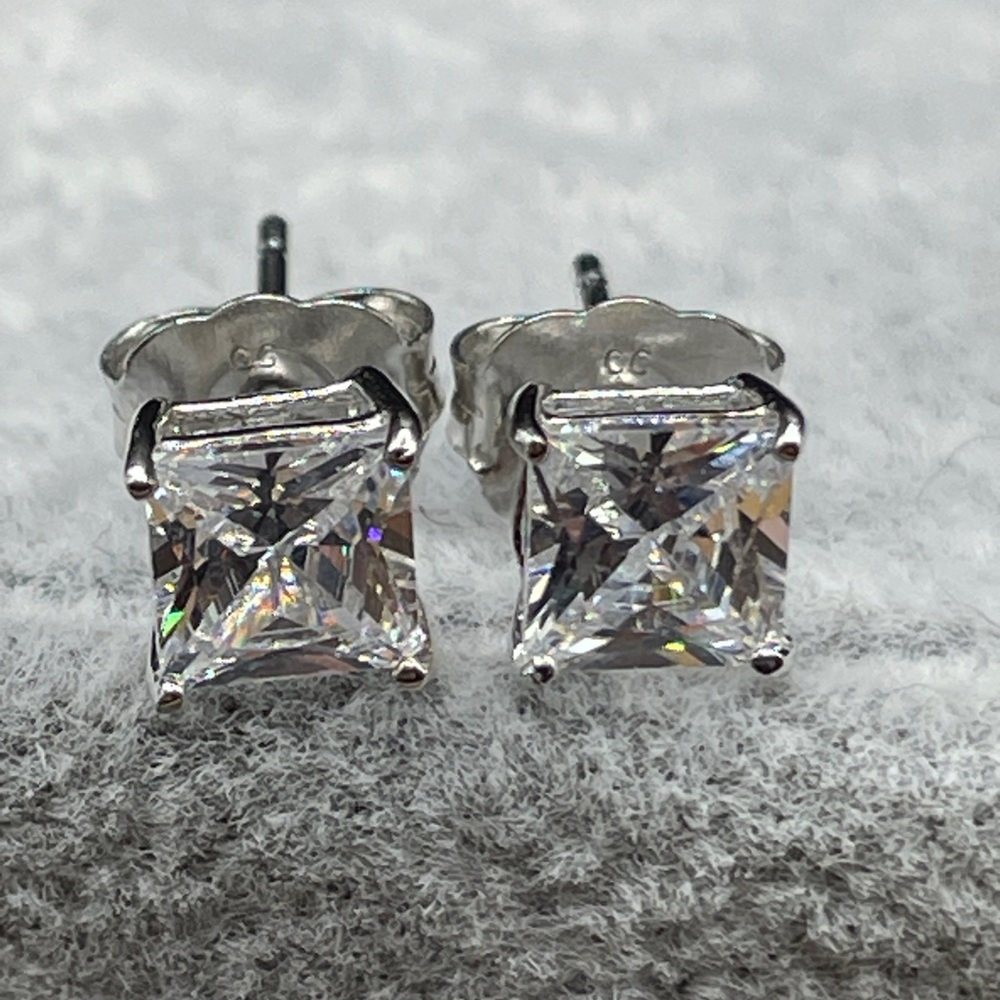 Princess Cut 1.50ct Simply Elegant Sterling Silver White Sapphire Stud Earrings